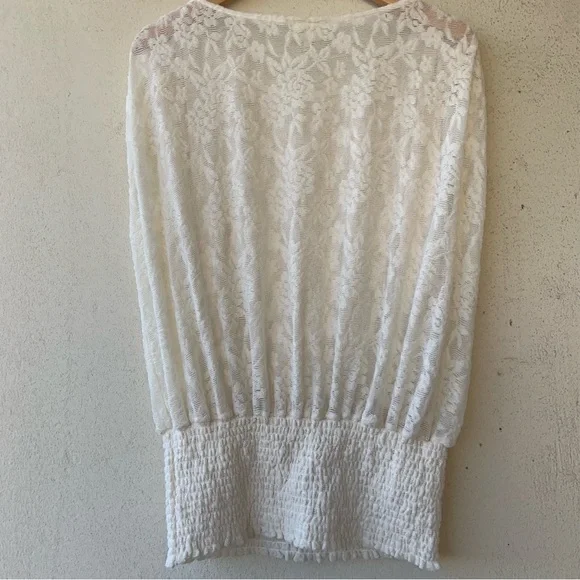 Anthropologie light textured top - Picture 5 of 11